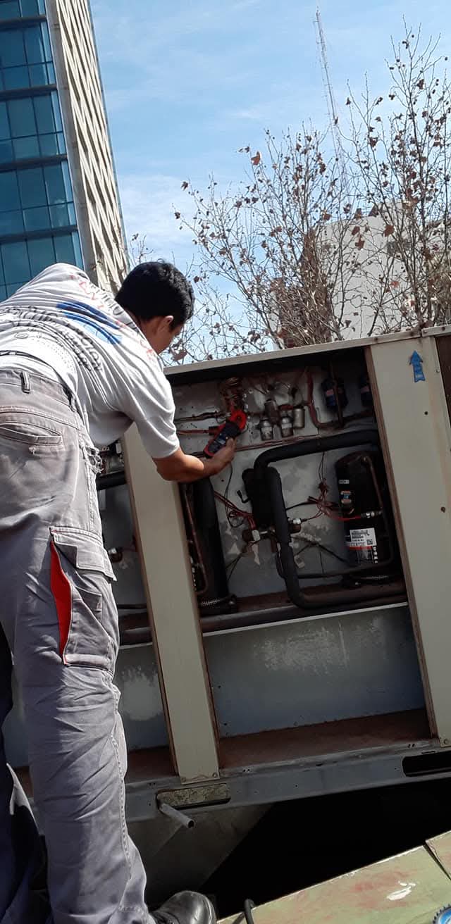 Felipe trabajando en sitio